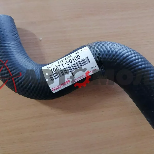 Патрубок радиатора охлаждения верхний Toyota 1657130100 1KD-FTV Land Cruiser Prado 150