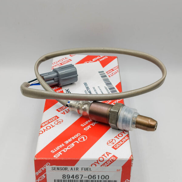 Датчик кислородный Toyota 8946706100 Camry ASV40 Venza AGV10 AGV15 1ARFE 2ARFE