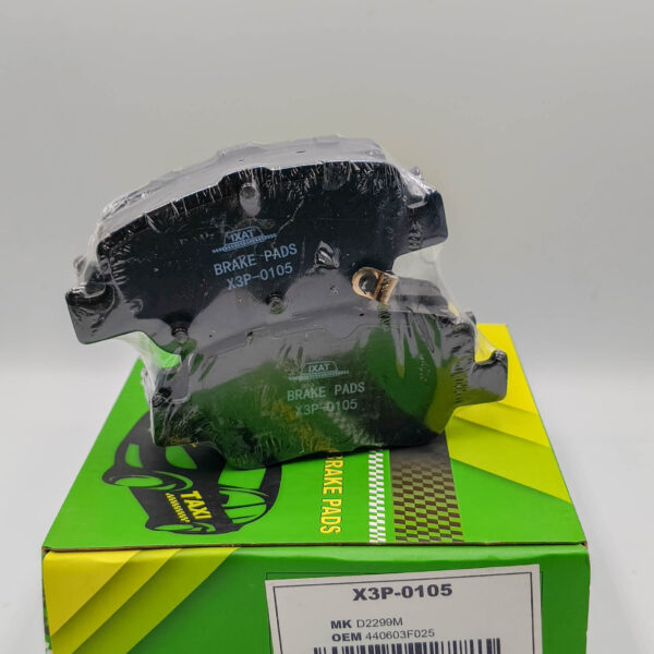 Колодки тормозные задние IXAT X3P0105 Toyota Auris E150 Corolla седан E110 дизель