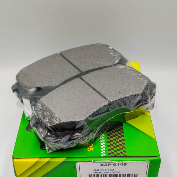 Колодки тормозные передние IXAT X3P0145 Hyundai EF_Sonata 15" 2.4L 2004- Tucson 2004-