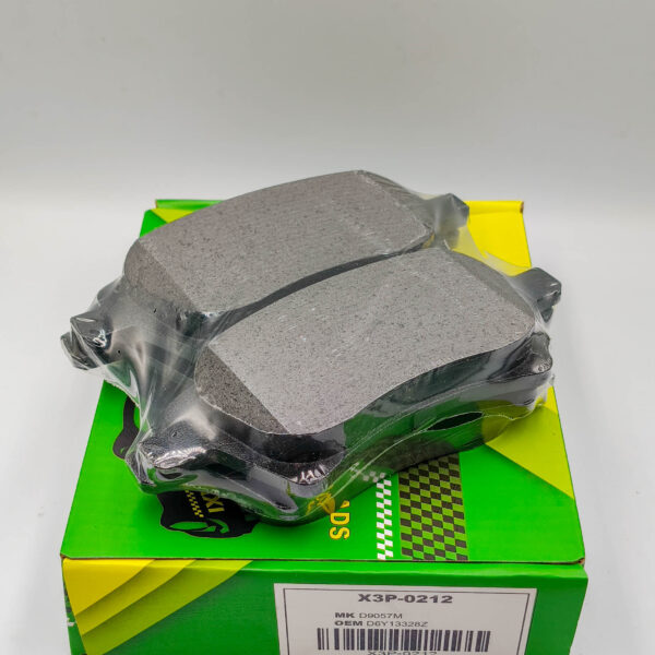 Колодки тормозные передние IXAT X3P0212 SX4 (RW415) JBP0372 D9057M