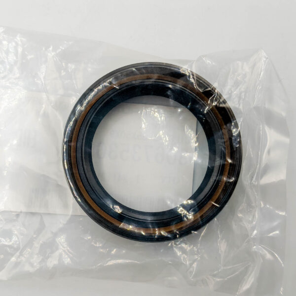 Сальник привода левый Subaru 806735300 Forester SG5 Legacy B4 EJ255, FA20, FB16, EE20Z, EJ201, EJ204