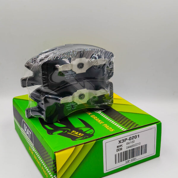 Колодки тормозные передние IXAT X3P0201 Daihatsu Move L150 Daihatsu Mira L250 Nissan Otti H91W Pleo