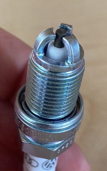 101 000 033 AA Свеча зажигания VAG VW Laser-Platinum