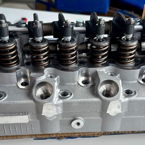 Головка ГБЦ в сборе Mitsubishi Pajero V14V, V24C 4D56 (под заказ 1 неделя!) (Китай)